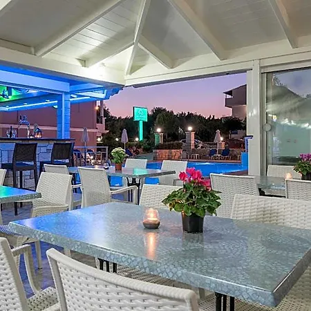 Hotel Alamis &