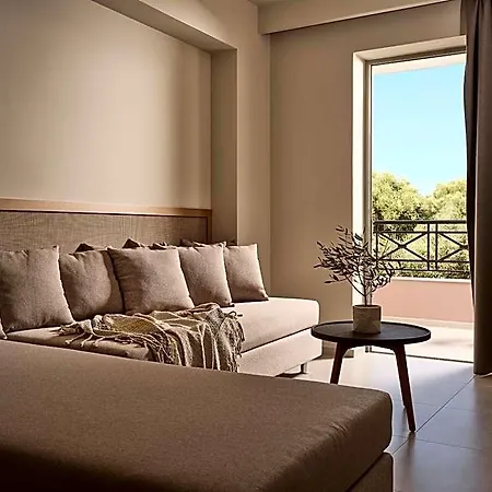 Hotel Alamis & 4*