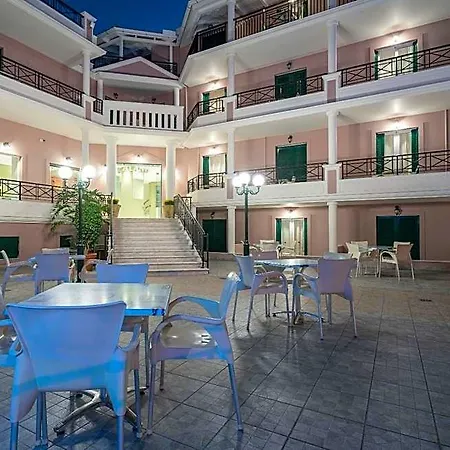 Alamis & Hotel 4*